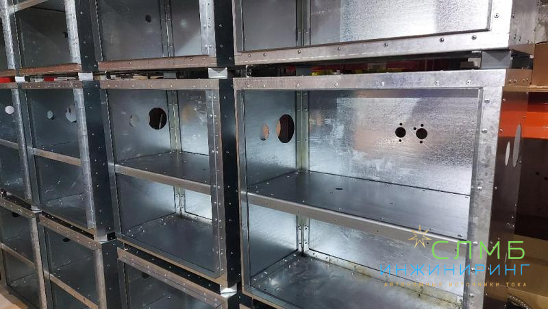 Шкафы и крепления ФЭП